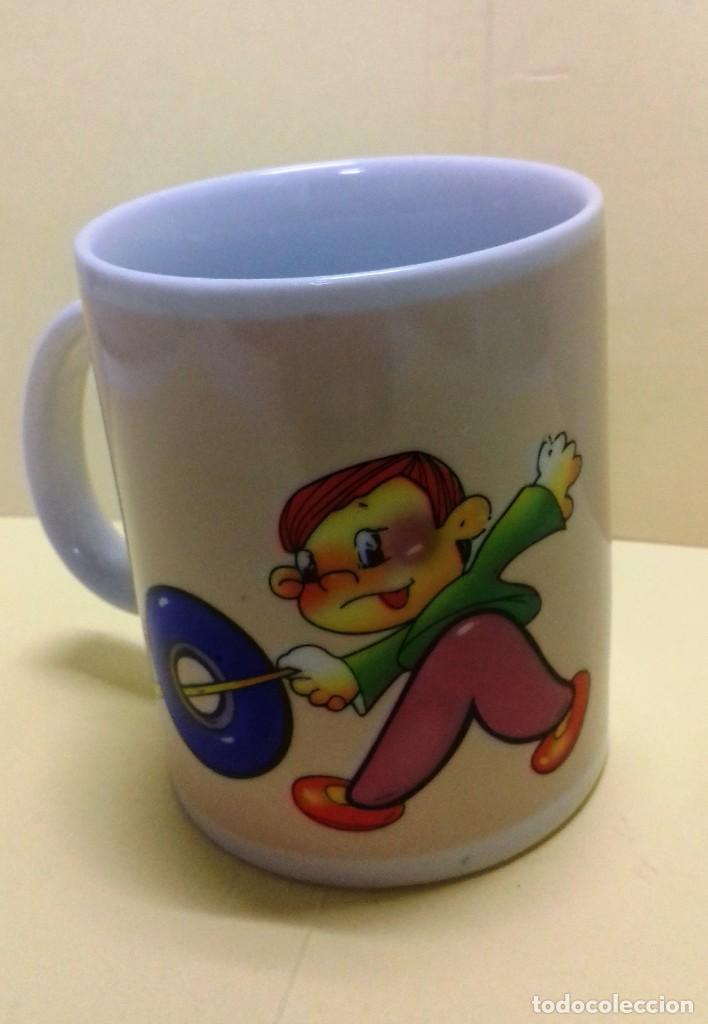 Vintage: Taza mug con simp&aacute;ticos dibujos infantiles. Vintage a&ntilde;os 70.