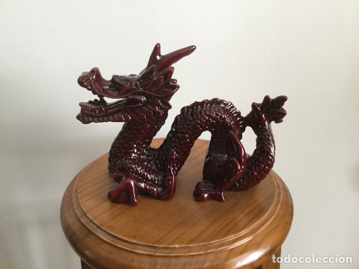 Vintage: DRAG&Oacute;N CHINO DE PASTA A&Ntilde;OS 80