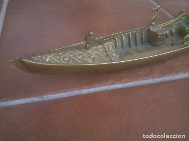 Vintage: ANTIGUA GONDOLA EN BRONCE TRABAJADO - Foto 3