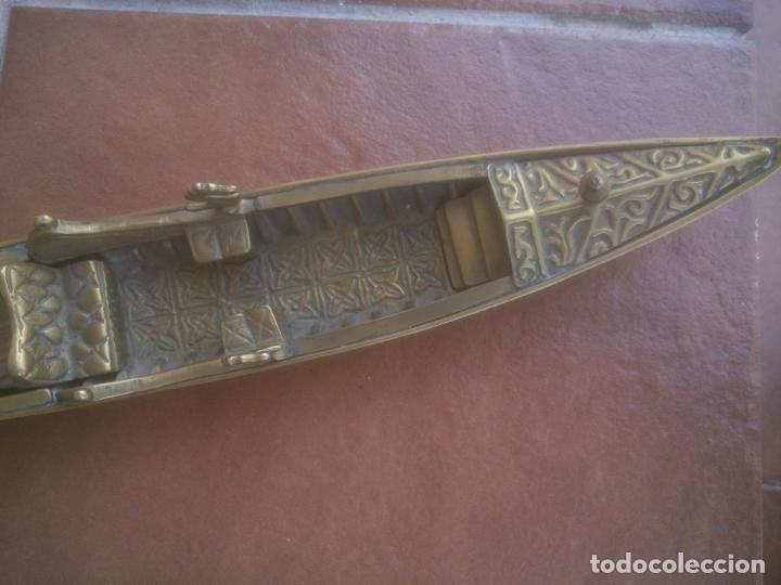Vintage: ANTIGUA GONDOLA EN BRONCE TRABAJADO - Foto 12