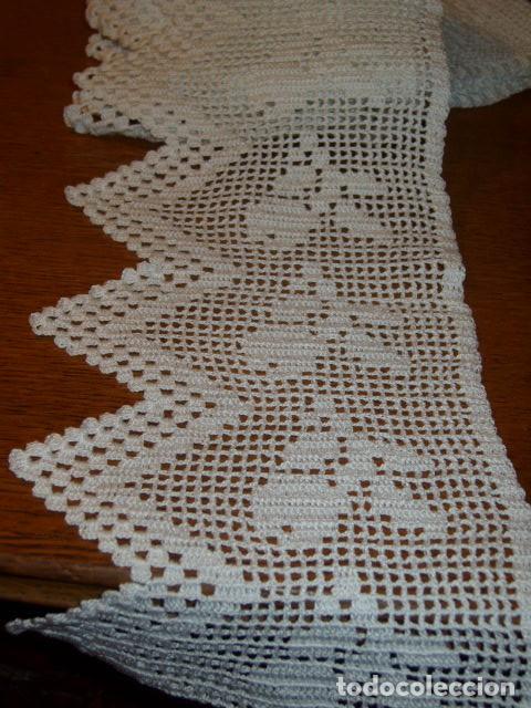 Vintage: PUNTILLA DE GANCHILLO ANCHA,HECHA A MANO. - Foto 4
