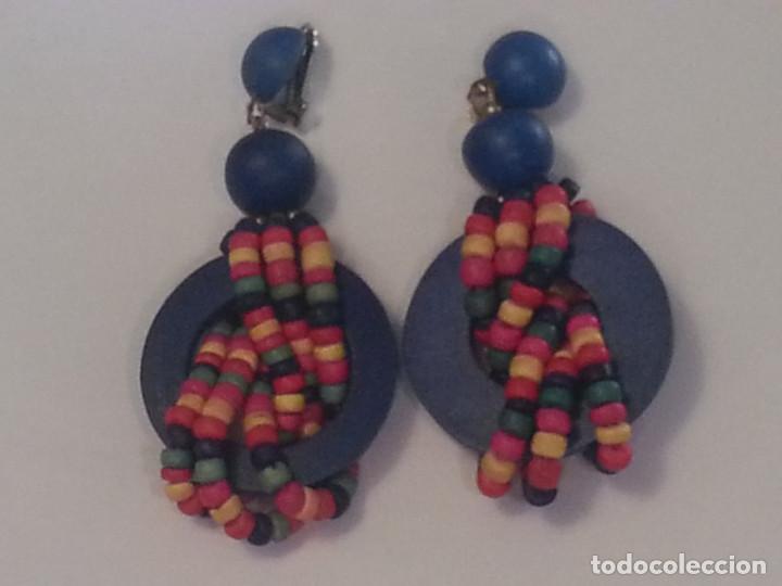 Vintage: BONITOS PENDIENTES EN MADERA. VINTAGE. 9 CM ALTURA