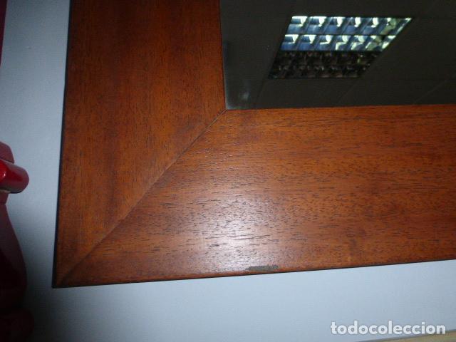 Vintage: ESPEJO CON MOLDURA ANCHA DE MADERA - Foto 3