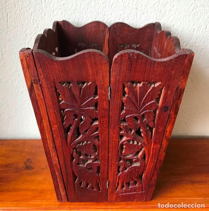 Vintage: MACETERO CAJA ... DE MADERA TALLADA - PLEGABLE - VARIAS UTILIDAES - Foto 1
