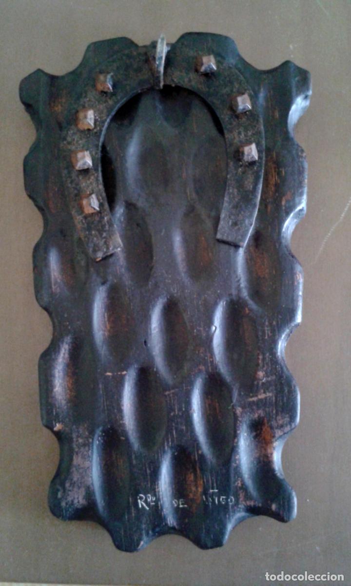 Vintage: COLGADOR DE LLAVES HERRADURA. MADERA QUEMADA. RDO DE VIGO 60's