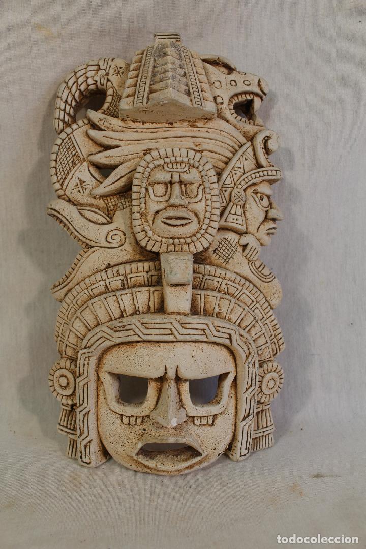 mascara azteca de yeso