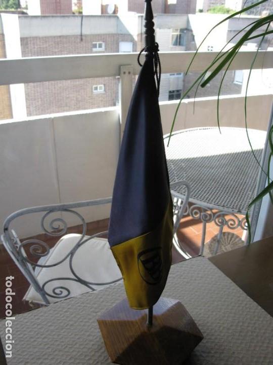 Vintage: BANDERIN DE MESA DE DIRECCI&Oacute;N EN BB. - Foto 1