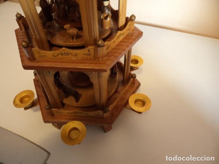 Vintage: Pir&aacute;mide de navidad de madera - Foto 6