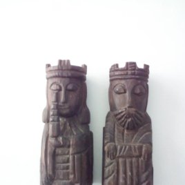Antiguas figuras Sujetalibros de Madera tallada. Reyes Católicos.