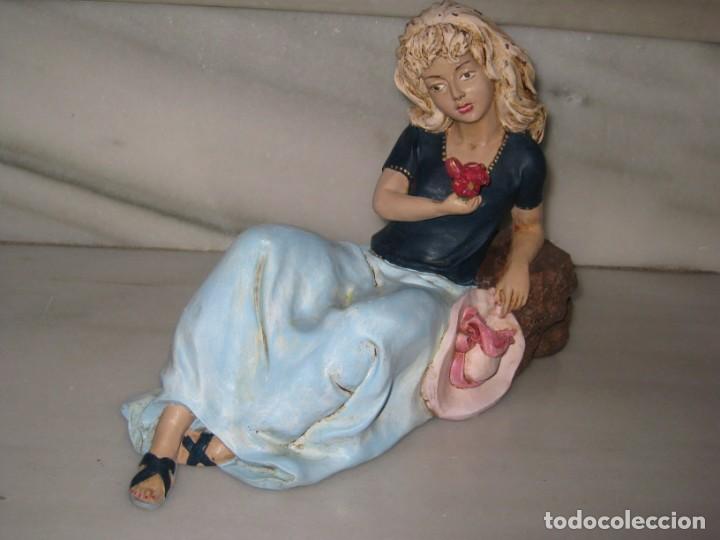 Vintage: Figura resina. Art Mat. - Foto 2