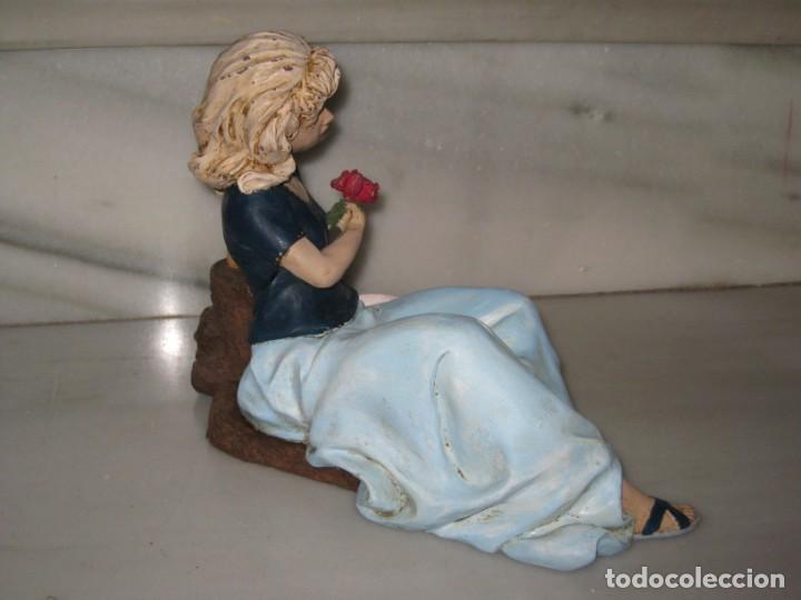 Vintage: Figura resina. Art Mat. - Foto 5