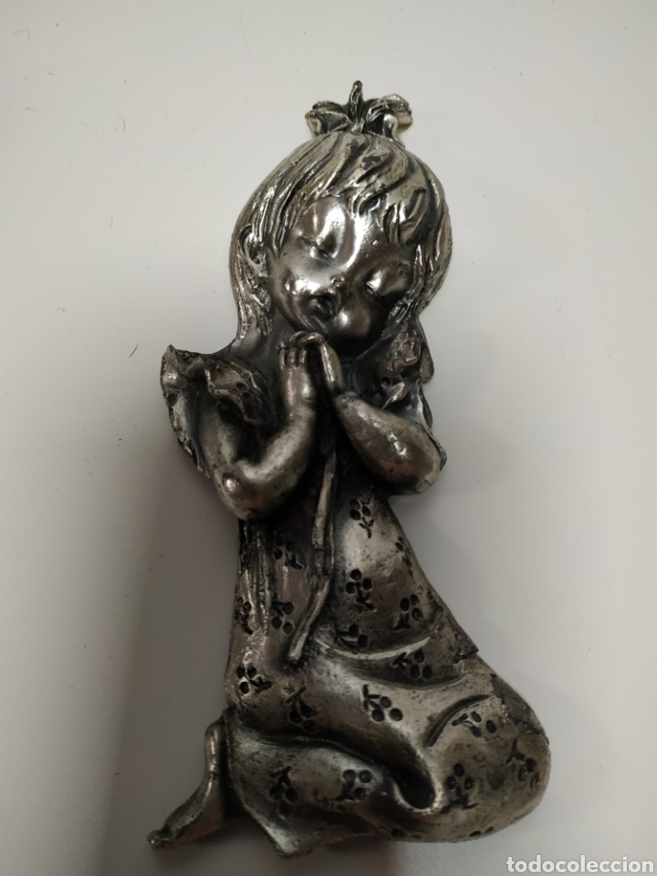 Vintage: Silueta de ni&ntilde;a en esta&ntilde;o o plomo 16 cm