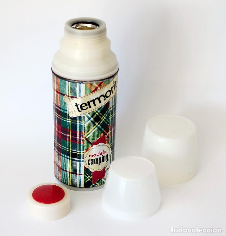 Vintage: Antiguo termo de aluminio, pl&aacute;stico y cristal. Record Industrias Termopl&aacute;sticas S.A., Made in Spain.