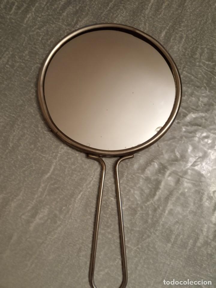 Vintage: Precioso espejo de mano  a&ntilde;os 70 de metal