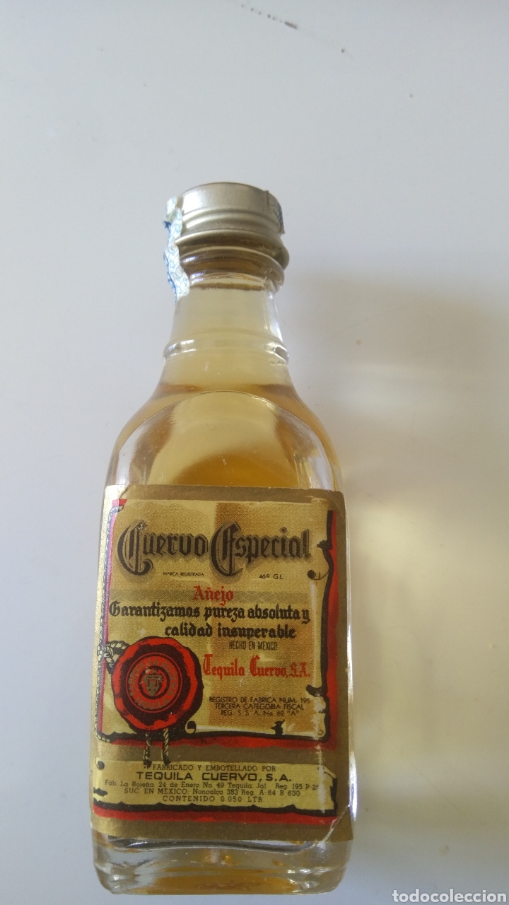Vintage: Botellita antigua de jose cuervo