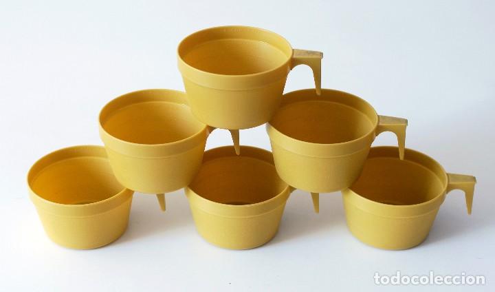 Vintage: Juego de 6 tazas de pl&aacute;stico con asa. Originales, a&ntilde;os 70, Made in Japan. Color verde