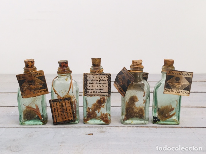 Vintage: CURIOSOS BOTES DE ACEITE ESENCIAL CON ETIQUETA Y TAPON BOTELLA DE CRISTAL HECHIZOS BRUJO