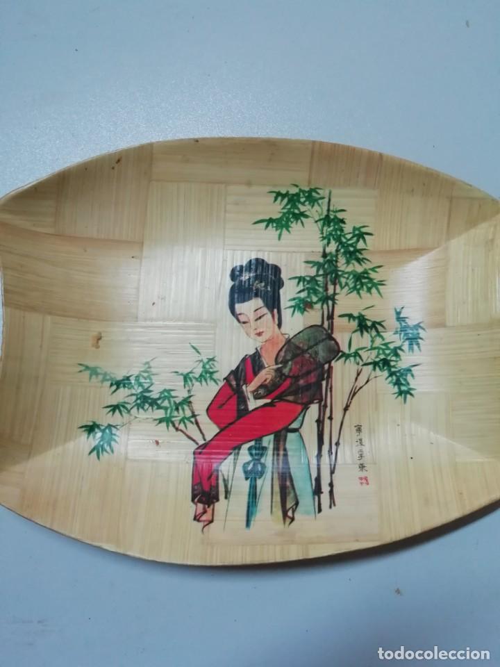 Vintage: Bandeja de madera con dibujos chinos