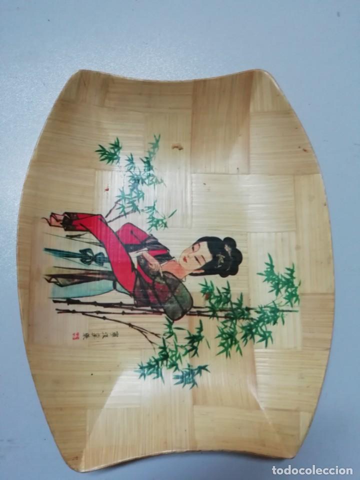Vintage: Bandeja de madera con dibujos chinos - Foto 2