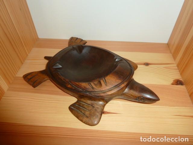 Vintage: Tortuga cenicero. Madera maciza. - Foto 2