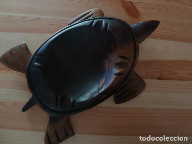 Vintage: Tortuga cenicero. Madera maciza. - Foto 3