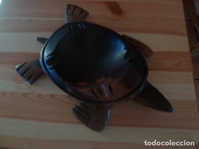 Vintage: Tortuga cenicero. Madera maciza. - Foto 4