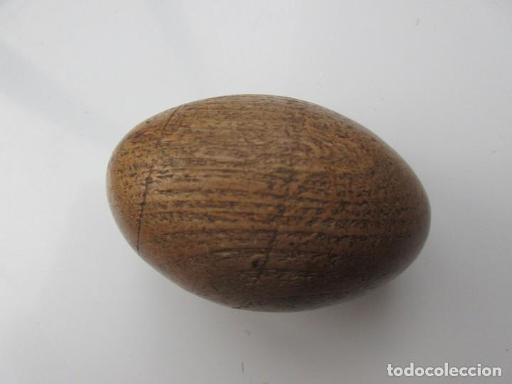 Vintage: Antiguo huevo para zurzir de madera de los que usaban nuestra abuelas