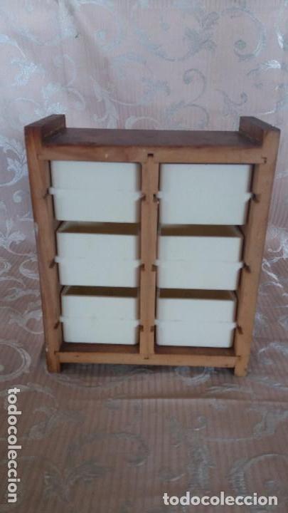 Vintage: mueble especiero madera y &iquest;plastico o calamina? - Foto 2