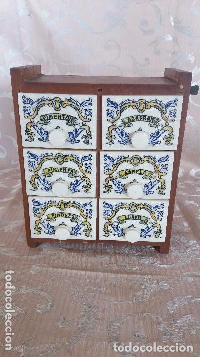 Vintage: mueble especiero madera y &iquest;plastico o calamina? - Foto 4