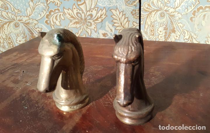 Vintage: PAREJA DE CABEZAS DE CABALLO EN BRONCE - Foto 3