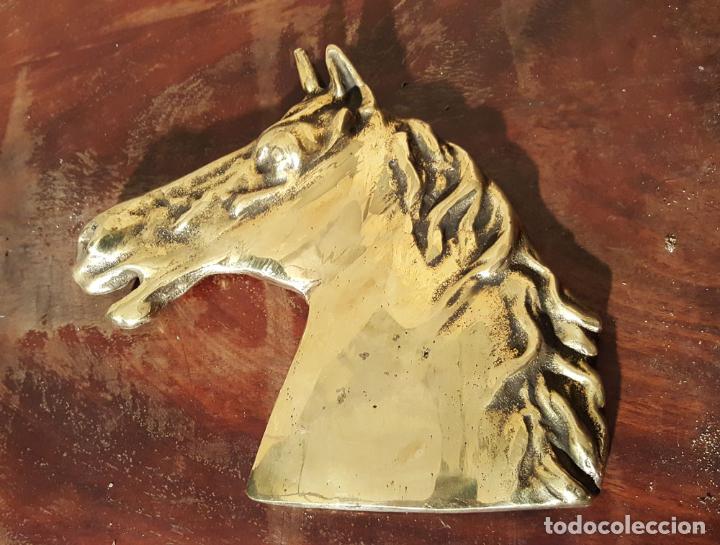 Vintage: CABEZA DE CABALLO DE BRONCE FUNDIDO - Foto 1