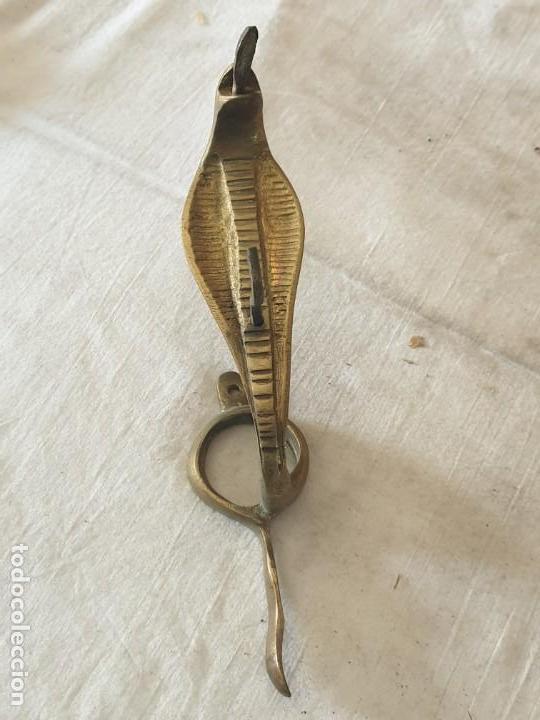 Vintage: Percha serpiente bronce - Foto 1