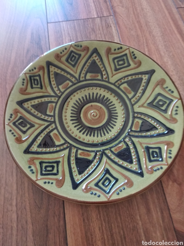 Vintage: Plato de cer&aacute;mica de la Bisbal - Foto 1