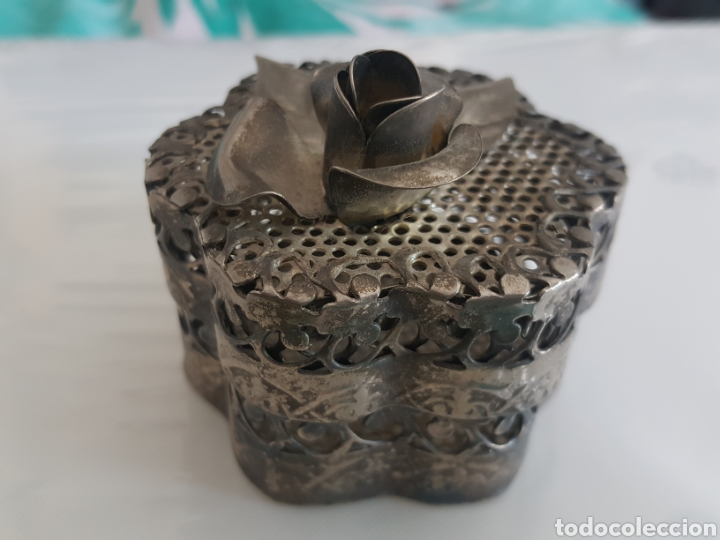 Vintage: Caja met&aacute;lica con flor - Foto 4