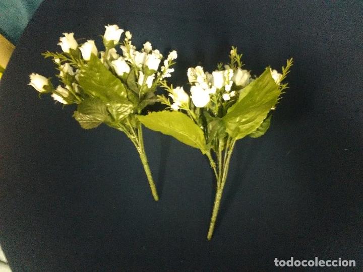 Vintage: DOS RAMOS PLASTICO FLORES TELA - Foto 2