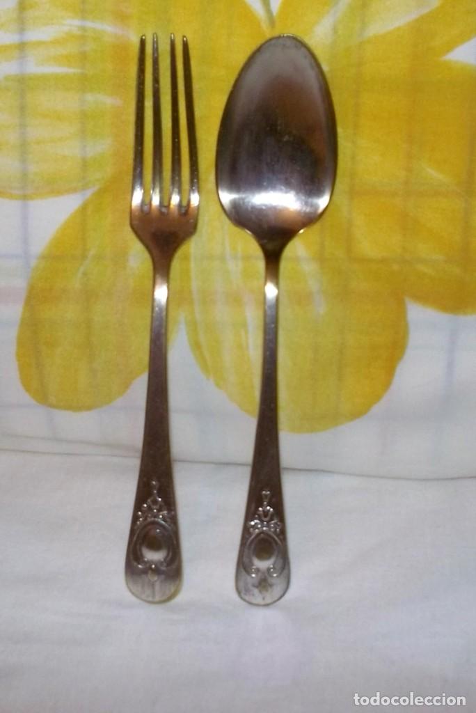 Vintage: CUCHARA Y TENEDOR DE LATON PLATEADO-VINTAGE