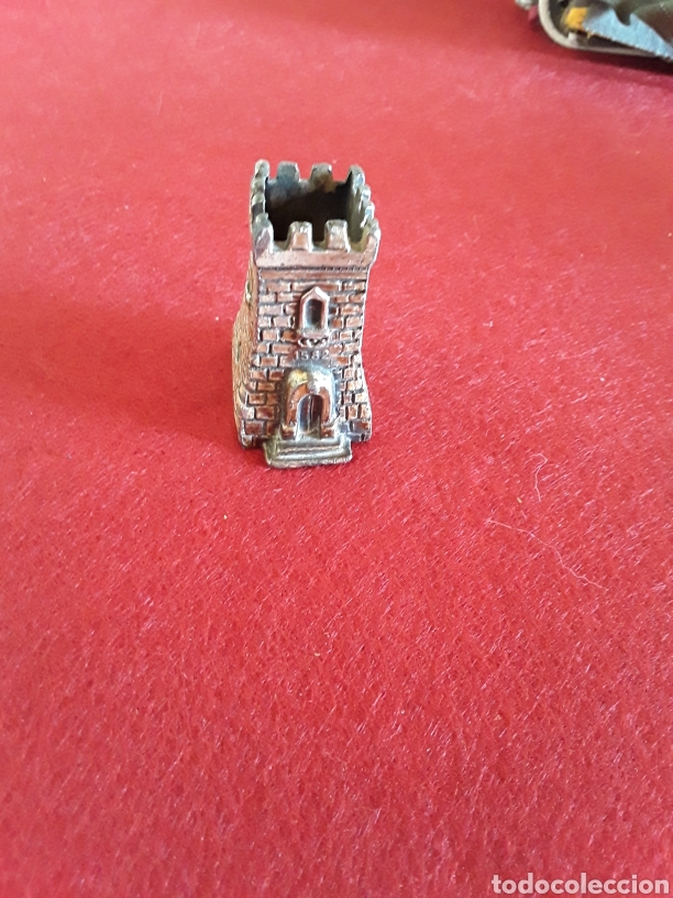 Vintage: Torre de Castillo en hierro de decoraci&oacute;n