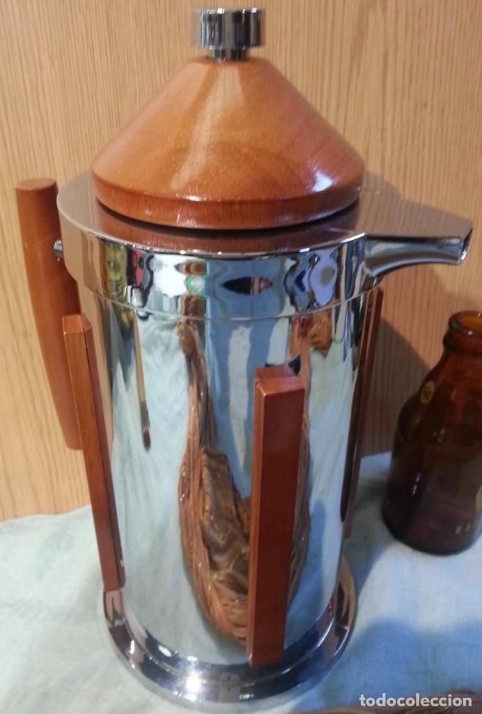 Vintage: Termo estilo art deco. Perfecto estado. A&ntilde;os 70, Nunca estrenado. Origen holand&eacute;s.