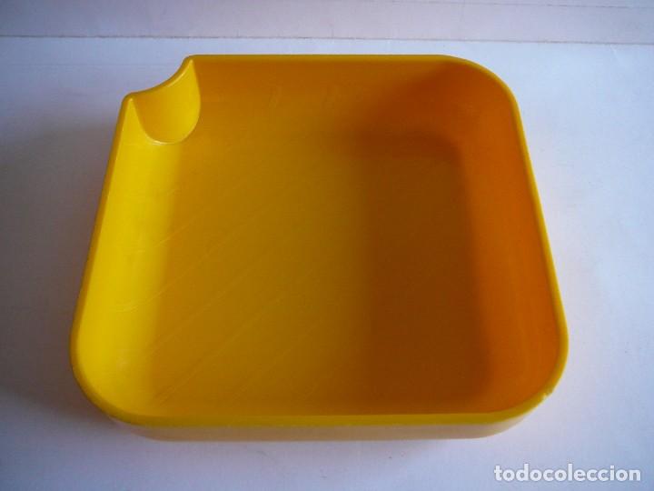 Vintage: Bandeja Danone. Bowl, cuenco de pl&aacute;stico. A&ntilde;os 80.