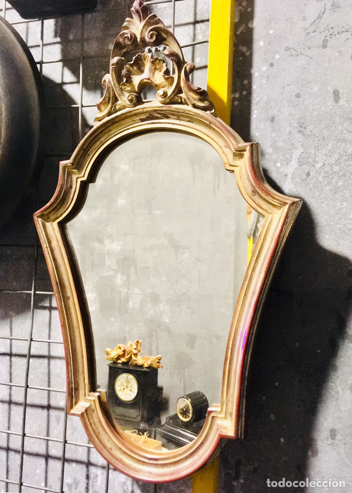 Vintage: ANTIGUO ESPEJO DORADO CON MARCO DE PL&Aacute;STICO CORNUCOPIA VINTAGE A&Ntilde;OS 70