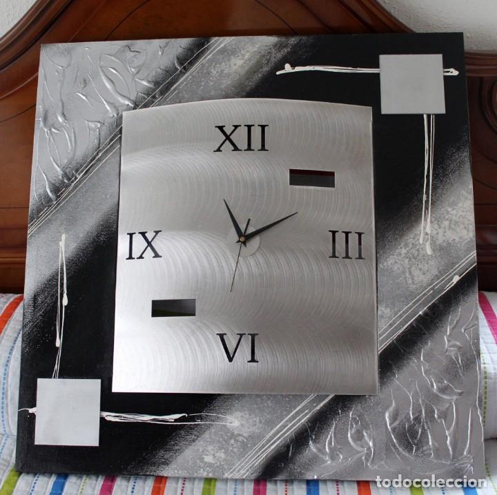 Vintage: RELOJ EN RELIEVE SOBRE LIENZO 70X70 - Foto 5