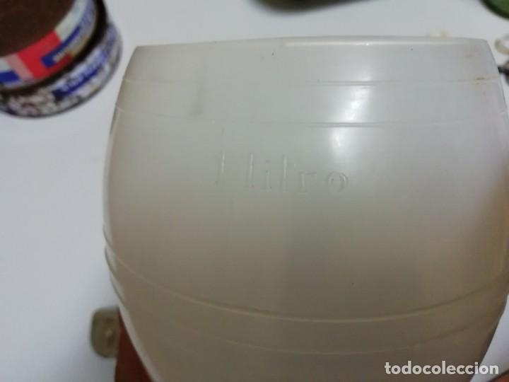 Vintage: Litro de pl&aacute;stico. Medida. - Foto 4