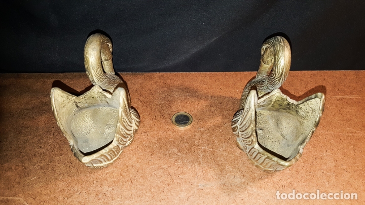 Vintage: PAREJA DE CISNES DE BRONCE - Foto 3