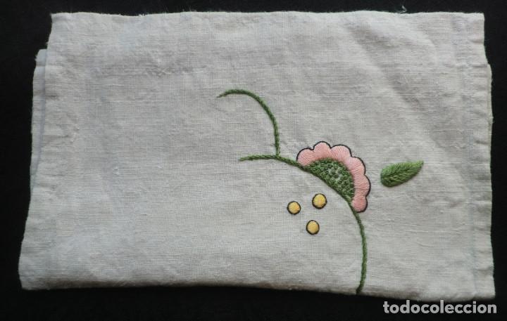 Vintage: Vintage tapete/cortinita bordado art deco