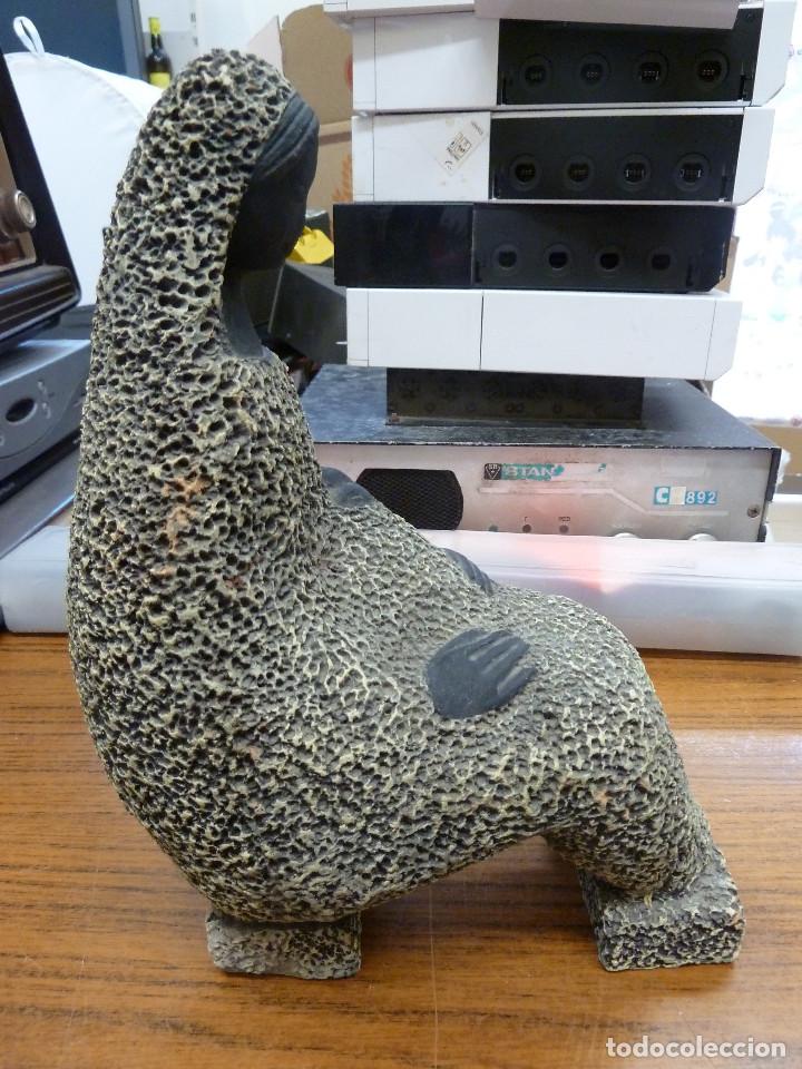 Vintage: FIGURA DE MADRE SENTADA CON SU BEBE - Foto 6