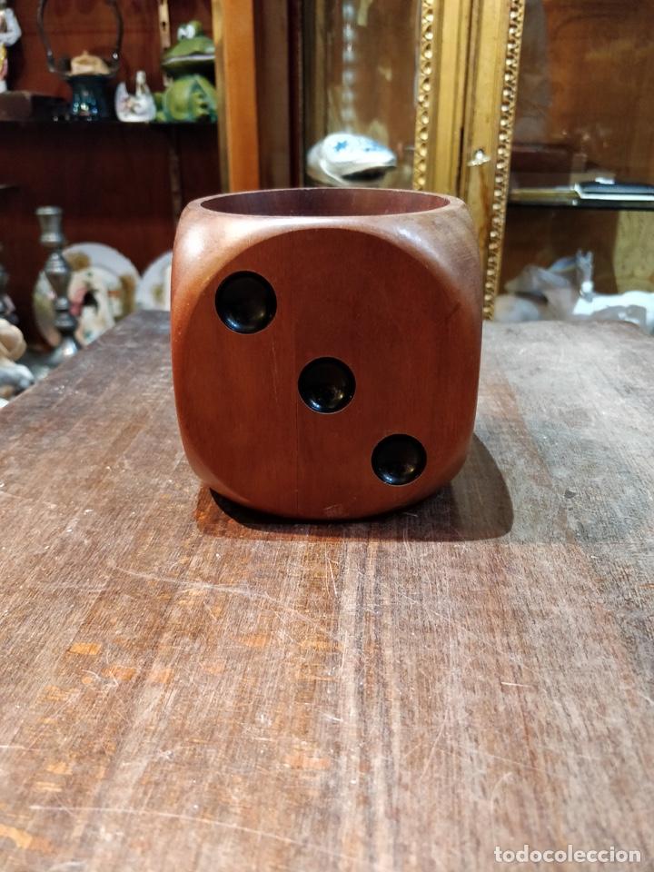 Vintage: Curioso recipiente de madera con forma de dado - 10x10cm - Foto 2