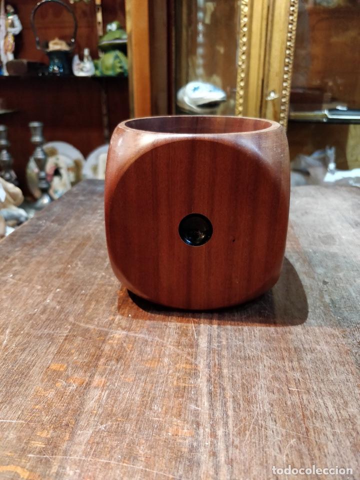 Vintage: Curioso recipiente de madera con forma de dado - 10x10cm - Foto 3