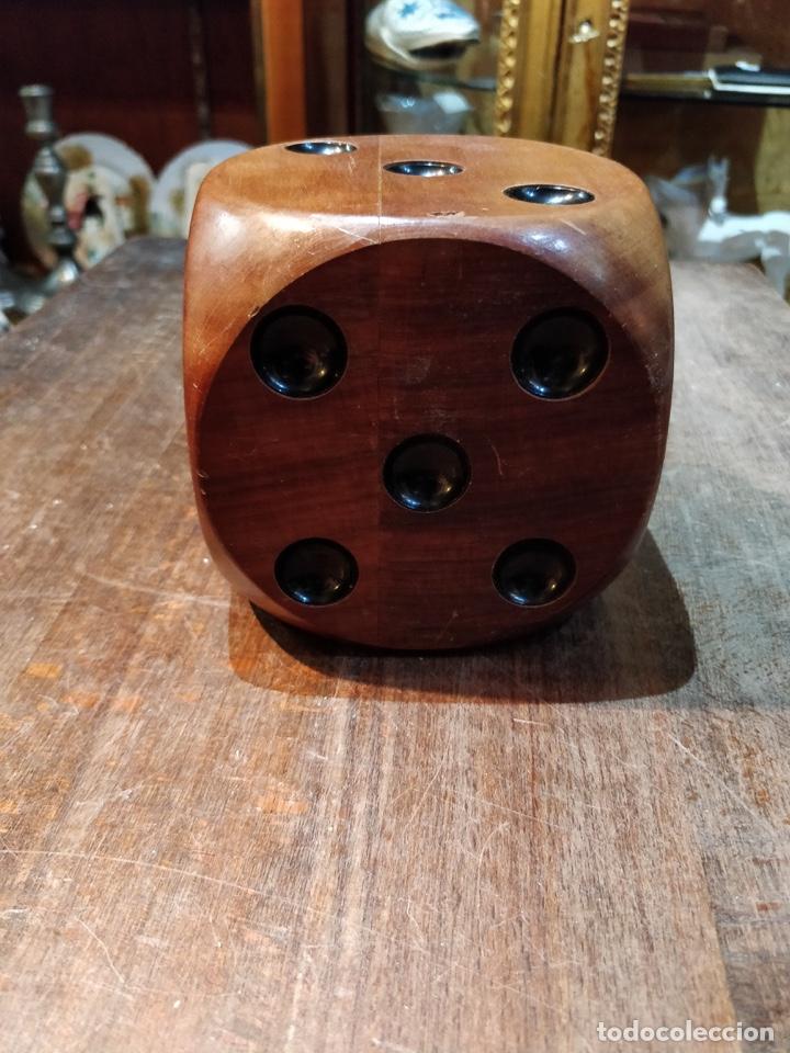 Vintage: Curioso recipiente de madera con forma de dado - 10x10cm - Foto 4