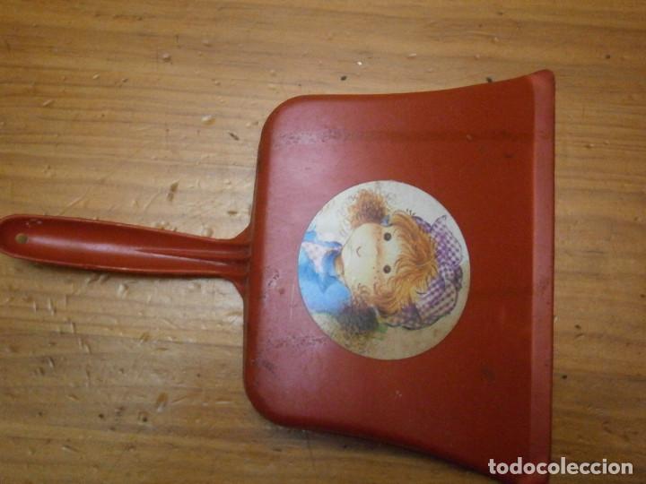 Vintage: RECOGEDOR DE JUGUETE A&Ntilde;OS-80-90
