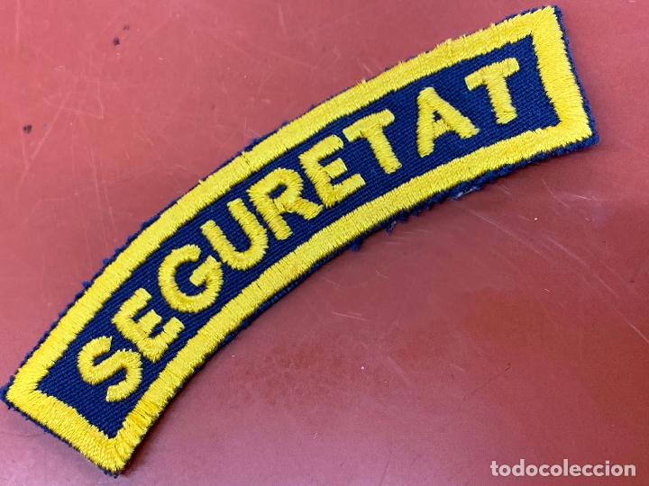Vintage: Insignia bordada SEGURETAT, mide unos 10cms